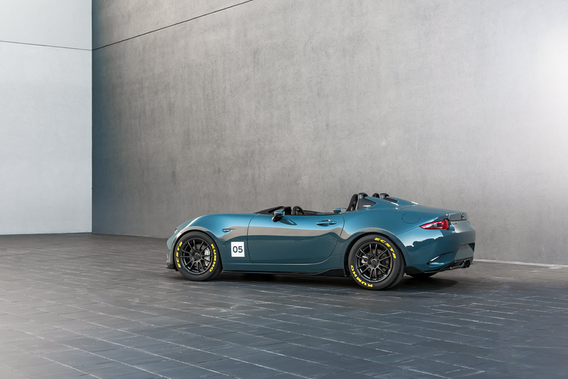 Illustration for article titled The Mazda MX-5 Spyder And Speedster Concepts Prove Roofs Are Overrated And So Are Windshields